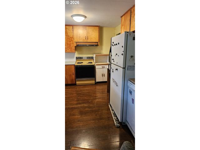 1731 Nw KEASEY St, Roseburg, OR 97471
