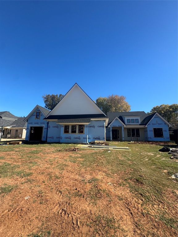 329 Autumn Ridge Drive, Bossier City, LA 71111