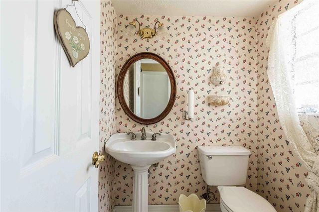 2804 LINTHICUM PLACE, Tampa, FL 33618