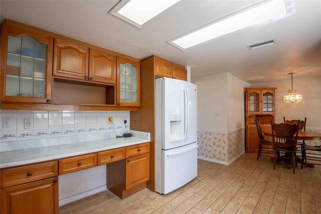 2804 LINTHICUM PLACE, Tampa, FL 33618