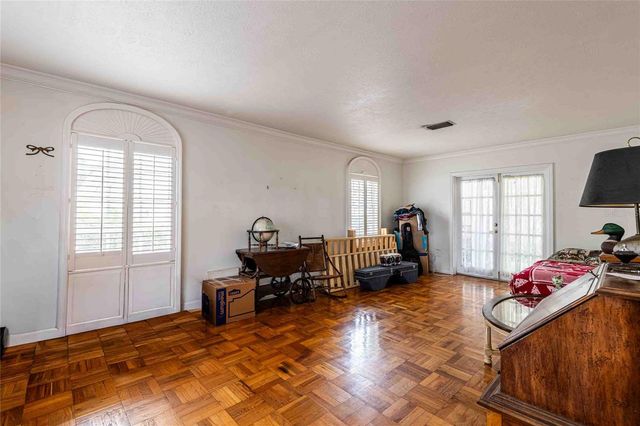 2804 LINTHICUM PLACE, Tampa, FL 33618