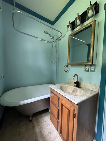 711 Veto Street, Grand Rapids, MI 49504
