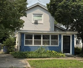 711 Veto Street, Grand Rapids, MI 49504