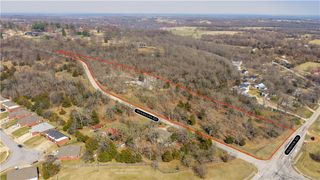 843 Woodcliff Road, Springdale, AR 72764