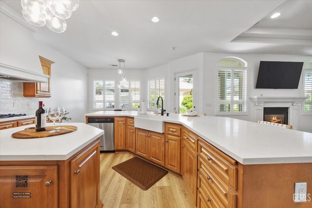 11204 Chiswick Court, Bakersfield, CA 93311