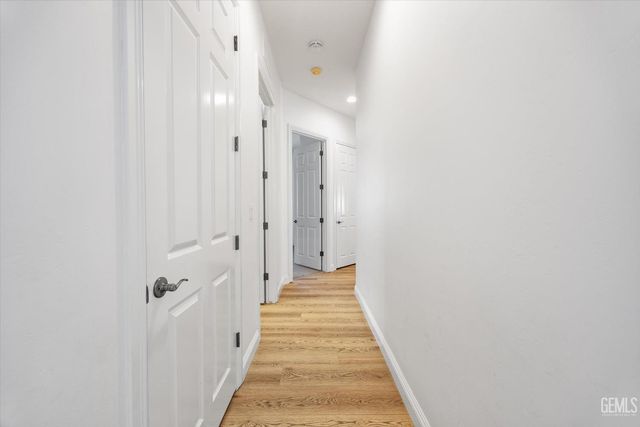 11204 Chiswick Court, Bakersfield, CA 93311