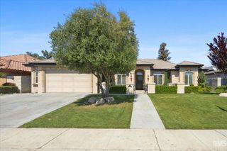 11204 Chiswick Court, Bakersfield, CA 93311