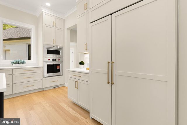 10700 ALLOWAY DR, Potomac, MD 20854