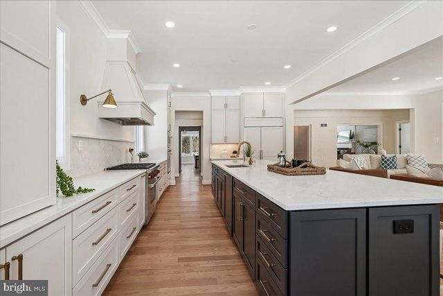 10700 ALLOWAY DR, Potomac, MD 20854