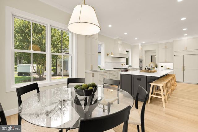 10700 ALLOWAY DR, Potomac, MD 20854