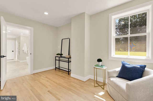 10700 ALLOWAY DR, Potomac, MD 20854