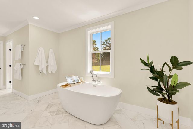 10700 ALLOWAY DR, Potomac, MD 20854