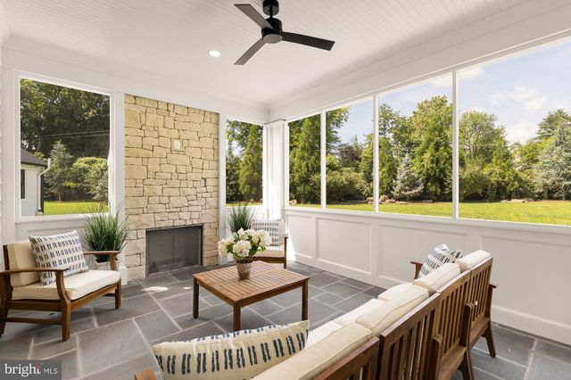 10700 ALLOWAY DR, Potomac, MD 20854