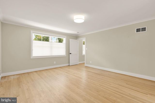 10700 ALLOWAY DR, Potomac, MD 20854