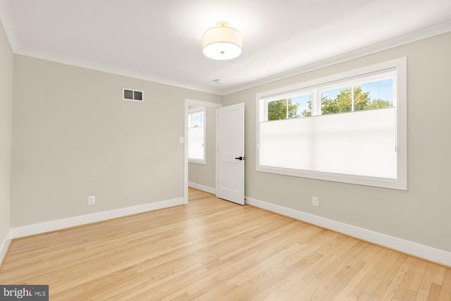 10700 ALLOWAY DR, Potomac, MD 20854