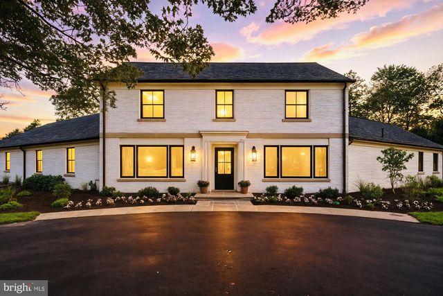 10700 ALLOWAY DR, Potomac, MD 20854