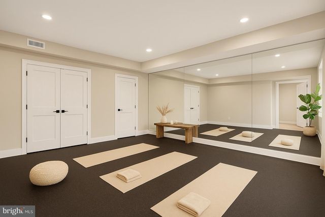 10700 ALLOWAY DR, Potomac, MD 20854