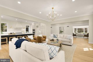 10700 ALLOWAY DR, Potomac, MD 20854