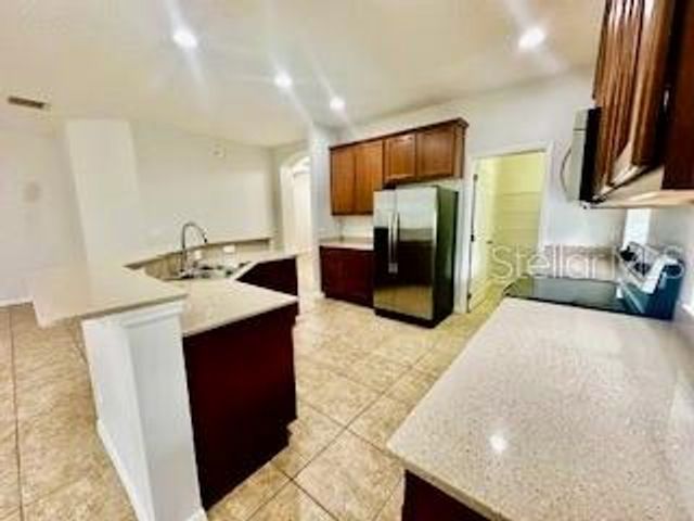 8107 NORTHLAKE PARKWAY, Orlando, FL 32827