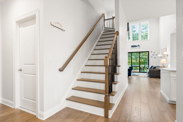 48 Briarwood, Plymouth, MA 02360