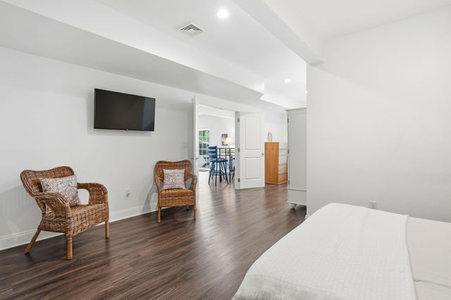 48 Briarwood, Plymouth, MA 02360