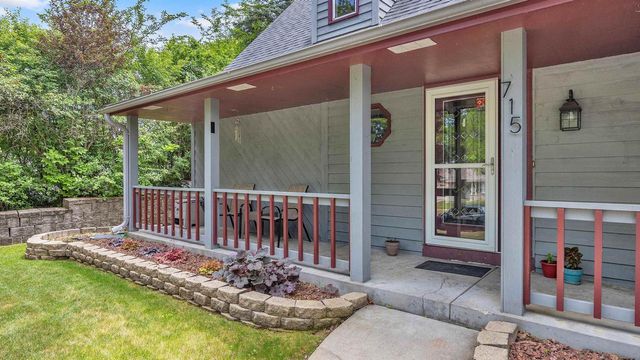 715 HAWTHORN DRIVE, West Bend, WI 53095