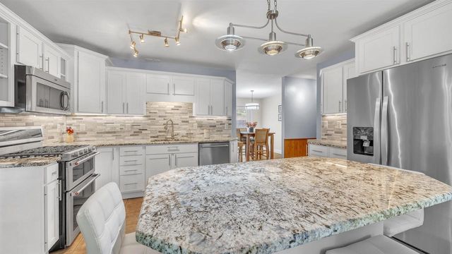 715 HAWTHORN DRIVE, West Bend, WI 53095