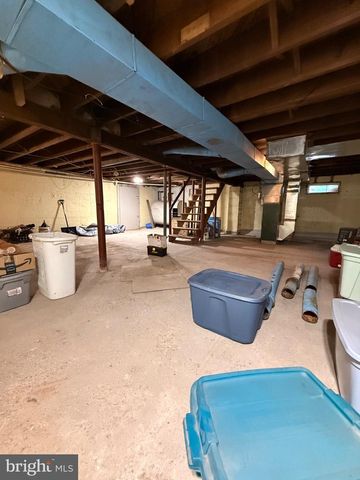 808 OLD ORCHARD LN, Bristol, PA 19007