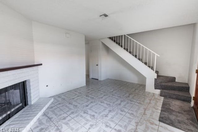 5267 Lisagayle Court 136, Las Vegas, NV 89103