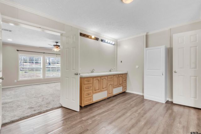 195 Filly Rd, Gilmer, TX 75645