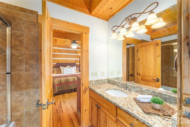 93 Rachels Circle, Maggie Valley, NC 28751