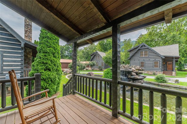 93 Rachels Circle, Maggie Valley, NC 28751
