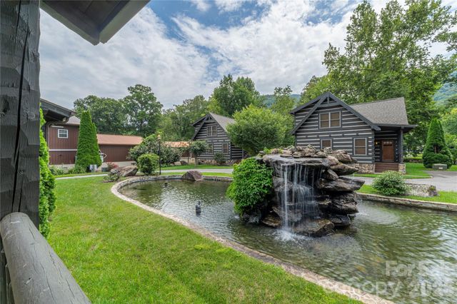 93 Rachels Circle, Maggie Valley, NC 28751
