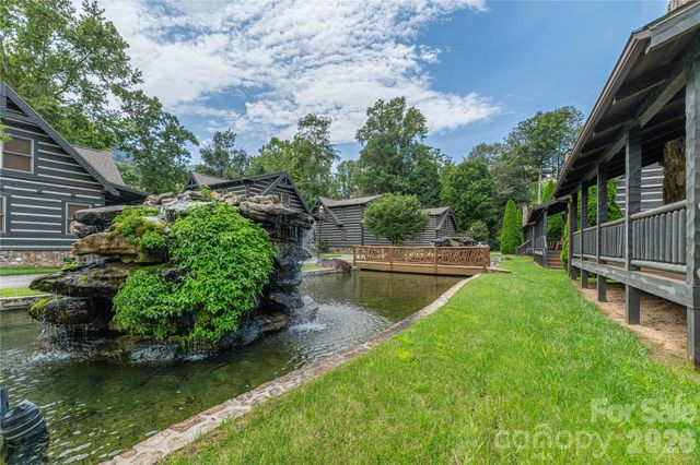 93 Rachels Circle, Maggie Valley, NC 28751