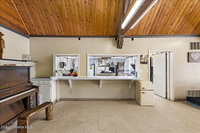 8072 W Radmer RD, Rathdrum, ID 83858