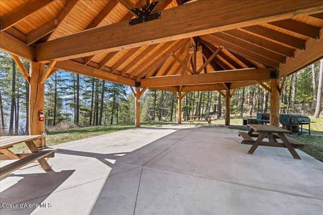 8072 W Radmer RD, Rathdrum, ID 83858