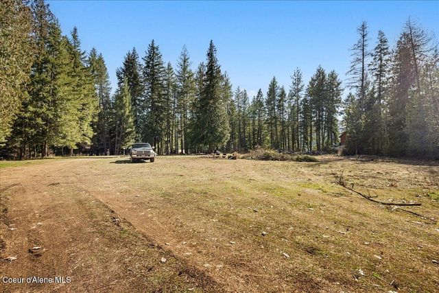 8072 W Radmer RD, Rathdrum, ID 83858