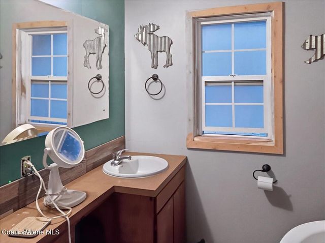 8072 W Radmer RD, Rathdrum, ID 83858