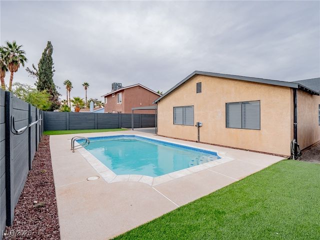 4356 Cloverhill Court, Las Vegas, NV 89147