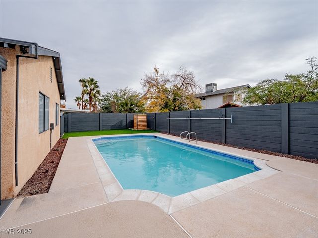 4356 Cloverhill Court, Las Vegas, NV 89147