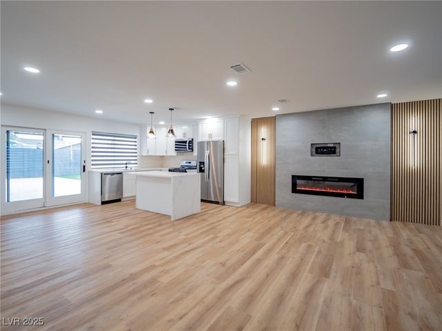 4356 Cloverhill Court, Las Vegas, NV 89147