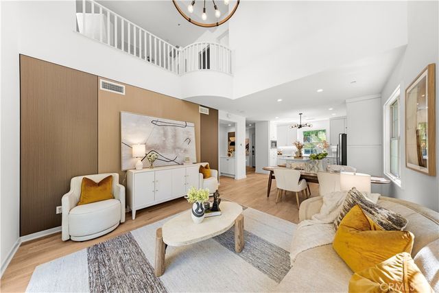 171 Elkhorn, Irvine, CA 92618