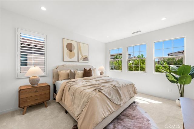 171 Elkhorn, Irvine, CA 92618