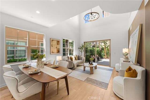 171 Elkhorn, Irvine, CA 92618