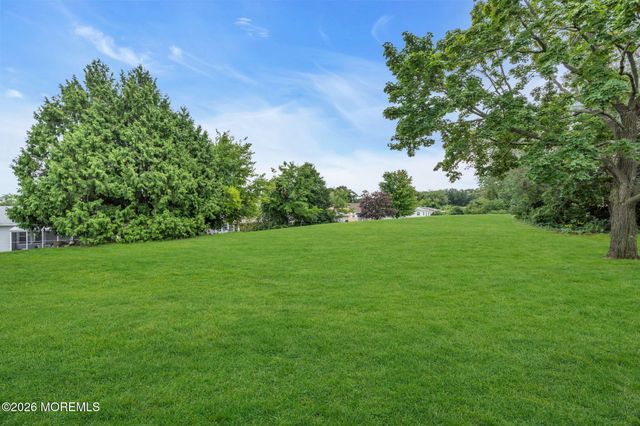 51 Central Boulevard, Brick, NJ 08724