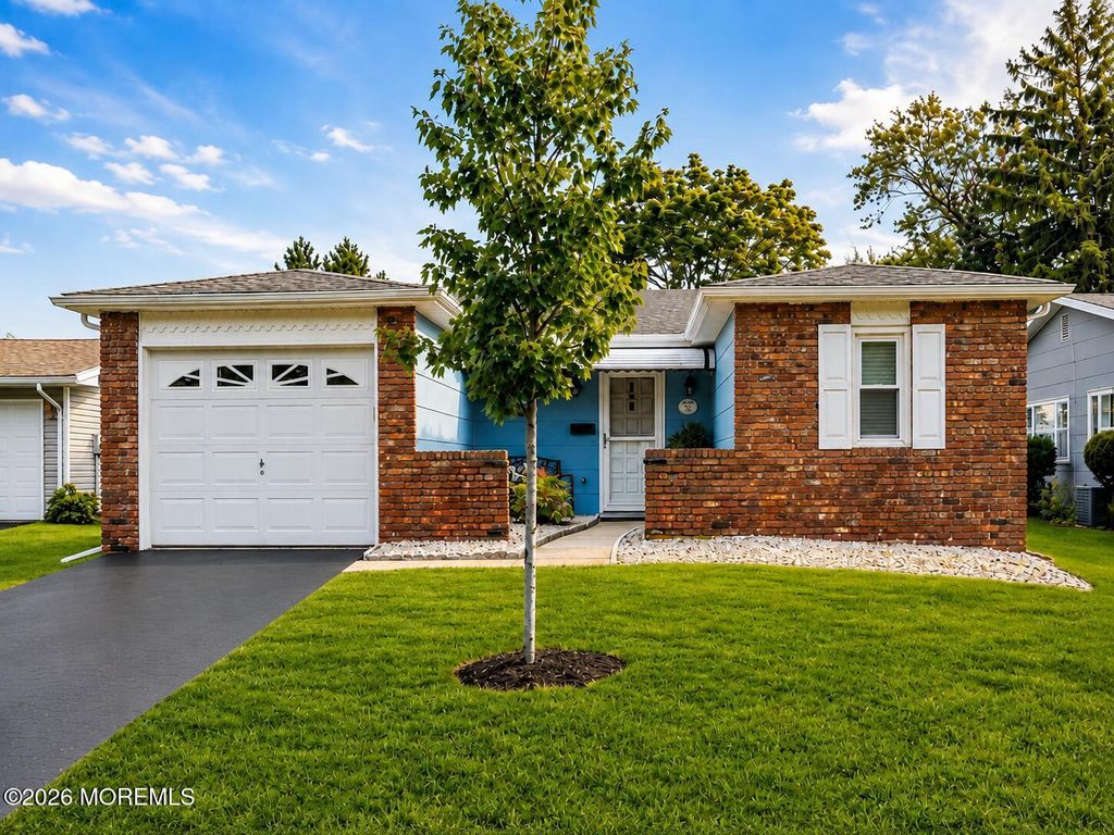 51 Central Boulevard, Brick, NJ 08724