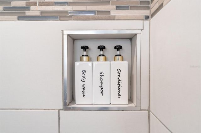 6004 TAMPA SHORES BOULEVARD, Tampa, FL 33615