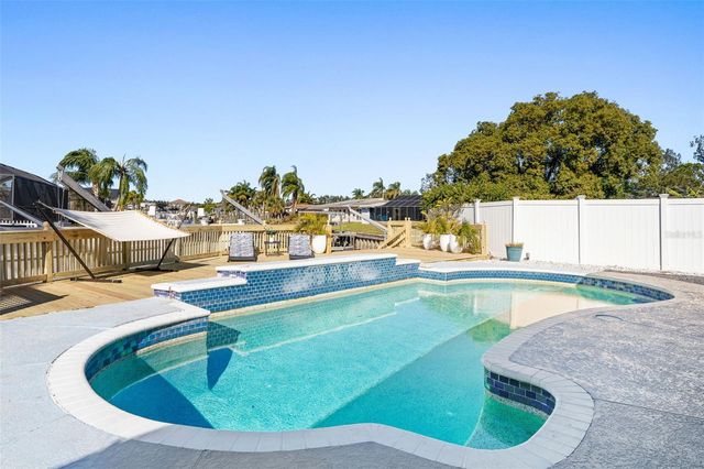 6004 TAMPA SHORES BOULEVARD, Tampa, FL 33615