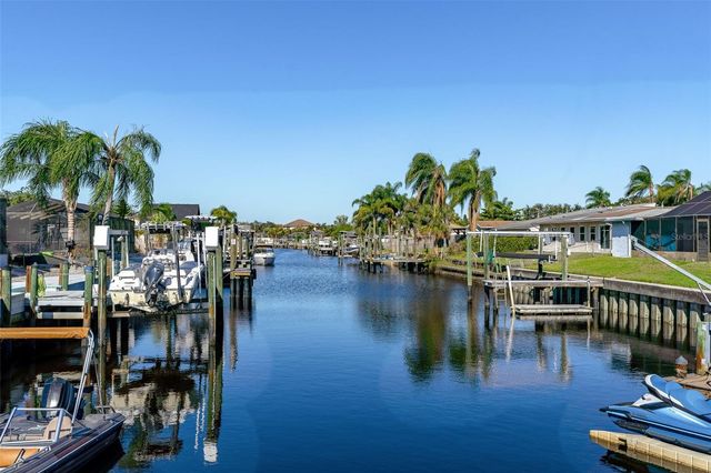 6004 TAMPA SHORES BOULEVARD, Tampa, FL 33615