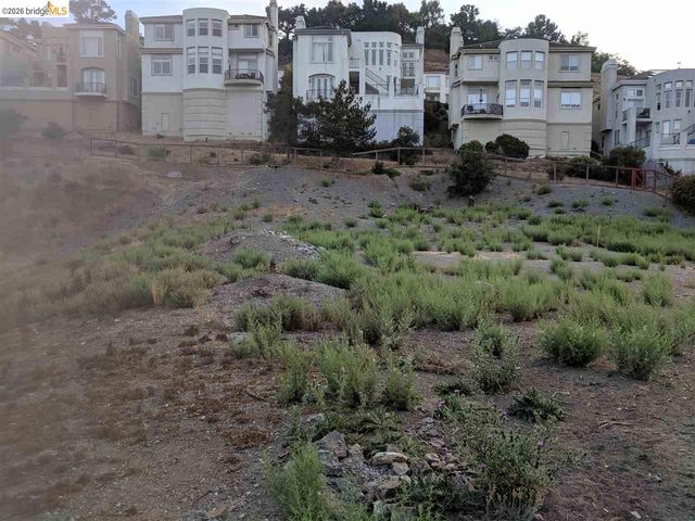 0 Redwood Rd, Oakland, CA 94619